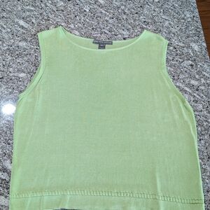 Saks Fifth Avenue 100% Silk Sleeveless Top XL – Light Green Knit Blouse